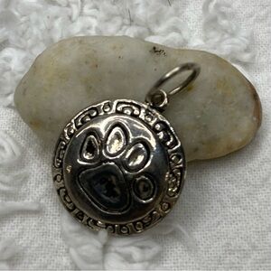 MINI METAL PAW PRINT CHARM Dog Lover Puppy Love Memento Furry Friend Lap Buddy